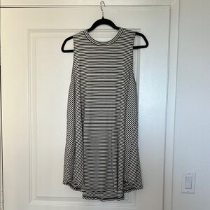 Audrey 3+1 Black and White Sleeveless Dress
